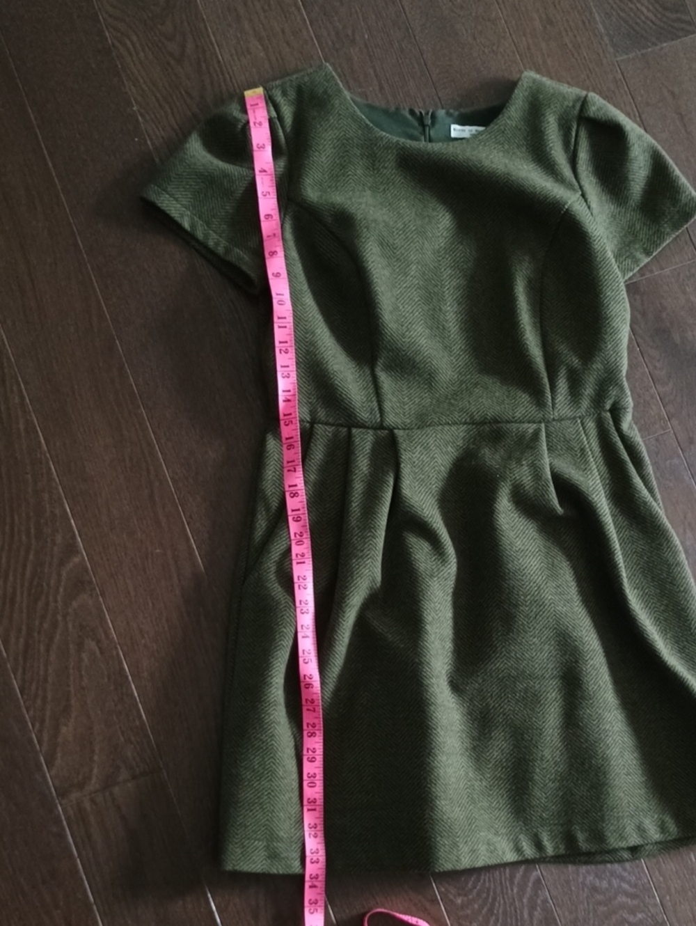 Olive Green Herringbone Short Sleeve Dress - Picture 5 of 6